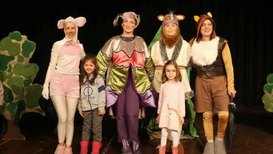 'Aslan ile Fare' oyunu minikler tarafından ilgiyle izlendi