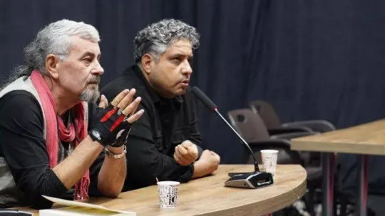 'Ayvalık'ta 1924-1945 Arası Tiyatro Tarihi' kitabına imza günü