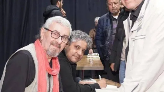 'Ayvalık'ta 1924-1945 Arası Tiyatro Tarihi' kitabına imza günü