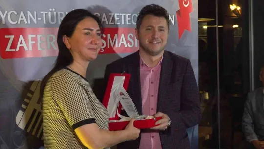 'Azerbaycan-Türkiye Gazetecilerinin Zafer Buluşması'nda gazetecilere 'Karabağ Savaşı Fahri Ödülü' verildi