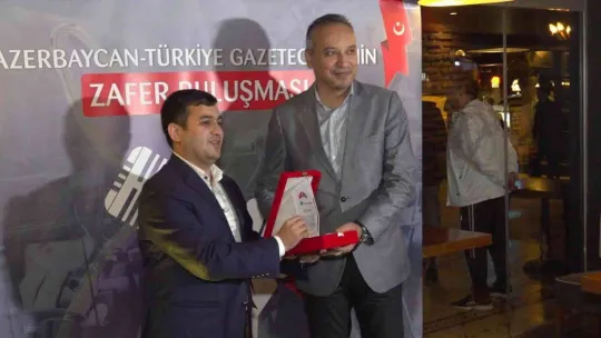 'Azerbaycan-Türkiye Gazetecilerinin Zafer Buluşması'nda gazetecilere 'Karabağ Savaşı Fahri Ödülü' verildi