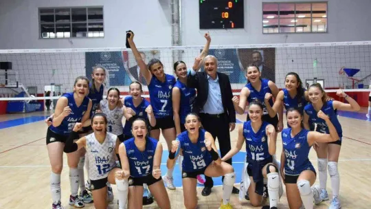 'Bizim Kızlar' 5. haftada da liderliği bırakmadı