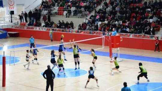 'Bizim Kızlar' grup liderliğini garantiledi