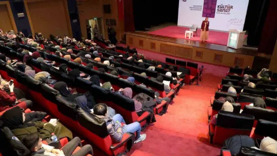 'Çocuğuma dini nasıl sevdiririm?' sorusu AKM'de cevap buldu