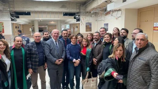 'Cumhurbaşkanına hakaret'ten yargılanan Eren Erdem hakkında beraat