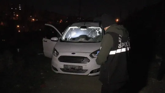 'Dur' ihtarına uymayıp polis memurunu ağır yaralamıştı, saklandığı yerde kıskıvrak yakalandı