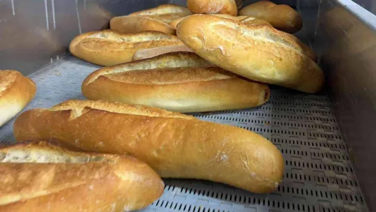 'Ekmek aptal toplumların gıdasıdır' diyen Kolivar'a vatandaştan tepki: 'Kendisi aptal'