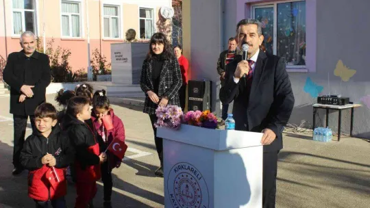 'Gezici Kütüphane' Kırsalda öğrencilere kitap sevgisi dağıtıyor