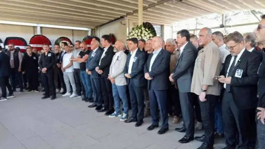 'İstek Şarkı' cinayetine kurban giden müzisyen Onur Şener son yolculuğuna uğurlandı