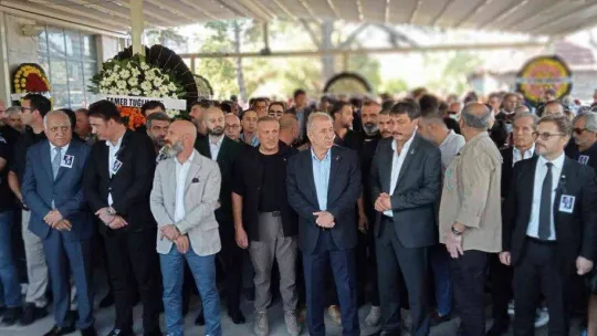 'İstek Şarkı' cinayetine kurban giden müzisyen Onur Şener son yolculuğuna uğurlandı