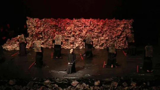 'Kadın Hikayeleri' ile şiddete dikkat çektiler