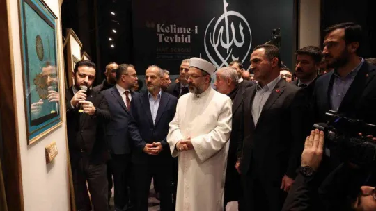 'Kelime-i Tevhid' Hat Eserleri Sergisi AKM'de sanatseverlerle buluştu