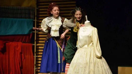 'Kostüm Odası' seyircisiyle buluşmaya devam ediyor