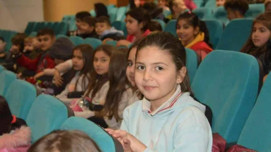 'Kostüm Odası' seyircisiyle buluşmaya devam ediyor