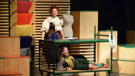 'Kostüm Odası' seyircisiyle buluşmaya devam ediyor