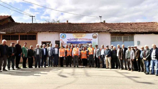 'Köyümü Seviyorum Sokağımı Boyuyorum' projesi Kınık'ta başladı