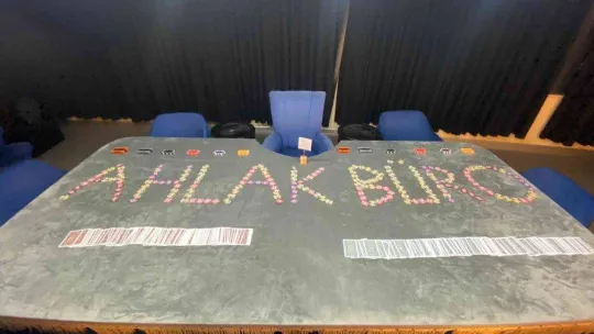 'Kurtlar Vadisi Çakır'ın kumarhanesine baskın