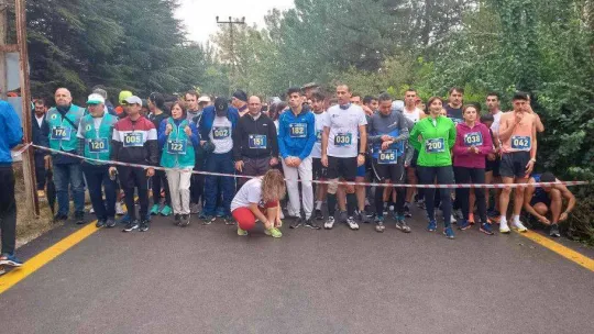 'Meme Kanseri Farkındalık Ayı'nda farkındalık için koştular