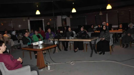 'Nitelikli Kadın Nitelikli Toplum Semineri'ne yoğun ilgi