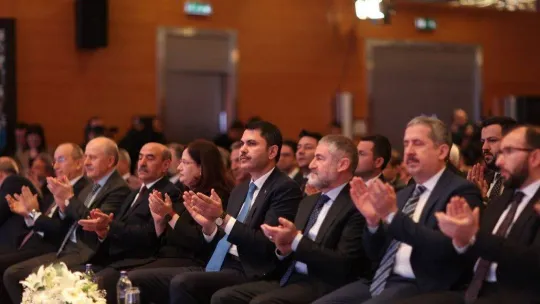 'Orta Gelirliye Yönelik Konut Kampanyası'nda ilk etapta 100 bin aile ev sahibi olacak