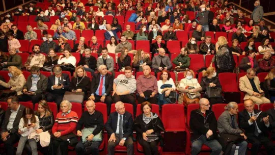 'Sanat Güneşi' doğum gününde şarkılarıyla anıldı