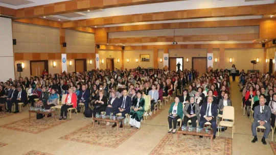 'Türk Dünyasında Sosyal Hayat ve Çalışma Hayatında Kadın' konulu kurultay gerçekleştirildi