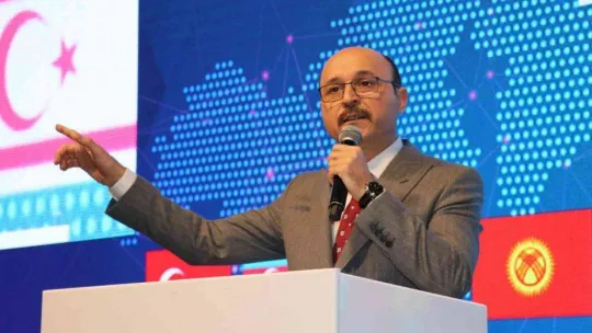 'Türk Dünyasında Sosyal Hayat ve Çalışma Hayatında Kadın' konulu kurultay gerçekleştirildi