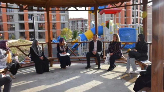 AK Parti'den 4 bin haneye ziyaret