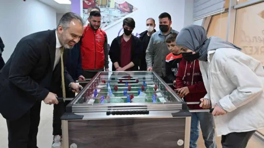 10 bin öğrenci, burslarına kavuştu