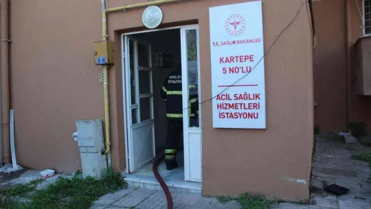 112 Acil Sağlık Hizmetleri istasyonunun alt katındaki lojmanda yangın çıktı