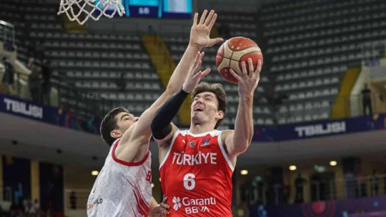 12 Dev Adam, Avrupa Şampiyonası'nda 2'de 2 yaptı