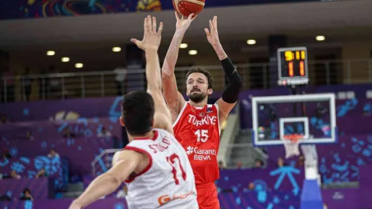 12 Dev Adam, Avrupa Şampiyonası'nda 2'de 2 yaptı