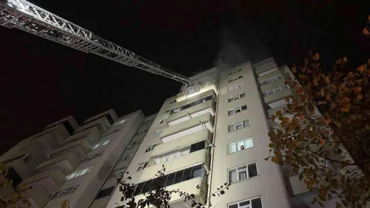 12 katlı binada yangın paniği