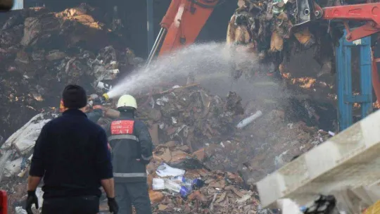14 saati geçti bölgede soğutma çalışmaları sürüyor