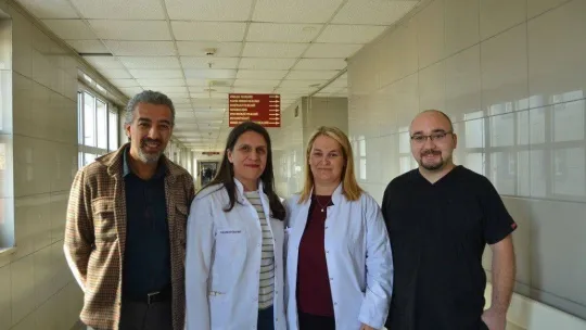 14 yıldır Parkinson ile mücadele eden hasta operasyonla sağlığına kavuştu