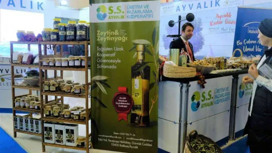 16. Uluslararası Travel Turkey İzmir'de Ayvalık standına ilgi büyük