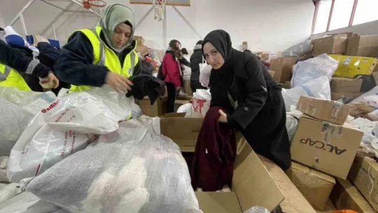 17 Ağustos'u yaşayan Sakarya deprem bölgesi için seferber oldu