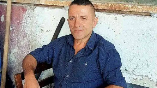 17 yaşındaki kızı tarafından bıçaklanarak öldürülen baba toprağa verildi