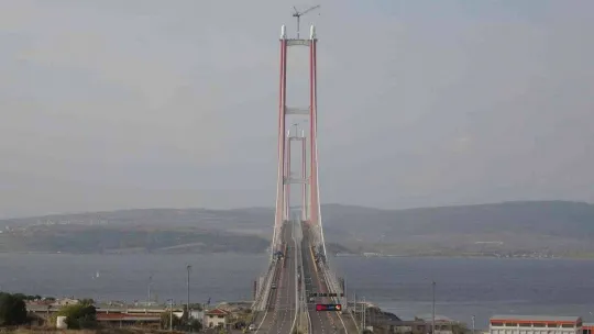 1915 Çanakkale Köprüsü 334 metre kule yüksekliğine ulaştı