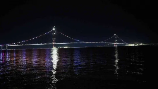 1915 Çanakkale Köprüsü kadına yönelik şiddetle mücadele için turuncuyla aydınlatıldı