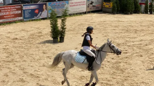 İpek Yazıcı 'dan üst üste birincilikler