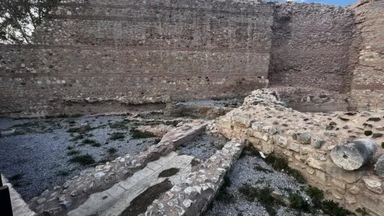 2 bin yıllık İstanbul Kapı'daki mozaik ve taş yol göz kamaştırıyor