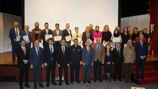 2'nci Afet Eğitimi Materyal Geliştirme Yarışması Ödül Töreni'nde ödüller sahiplerini buldu