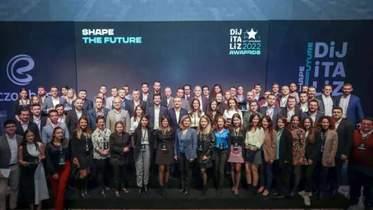 2022 Dijitaliz etkinliğinde 10 proje ödüllendirildi