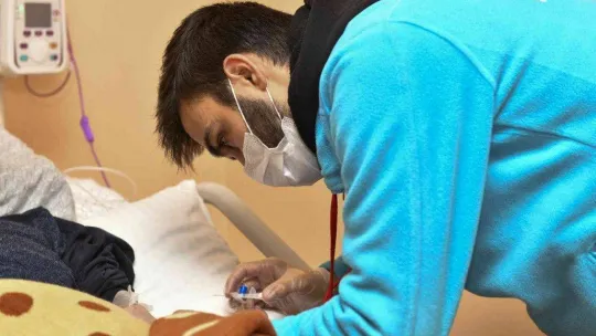 2022 yılında Esenyurt'ta 10 bin 769 kişiye evde sağlık hizmeti verildi