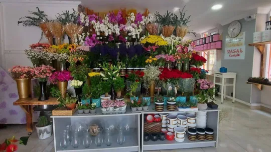 Masal Çiçekçilik yeni adresinde hizmete açıldı