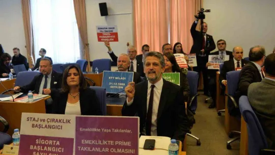 2.2 milyon vatandaşı ilgilendiren EYT teklifi görüşmeleri Plan ve Bütçe Komisyonu'nda başladı