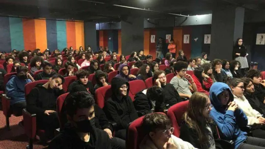 23. Balkan Tekvando Şampiyonası'nda ikinci olan Sıla Irmak Uzunçavdar'a okulunda özel program