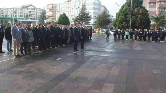 24 Kasım Öğretmenler Günü Edremit'te kutlandı