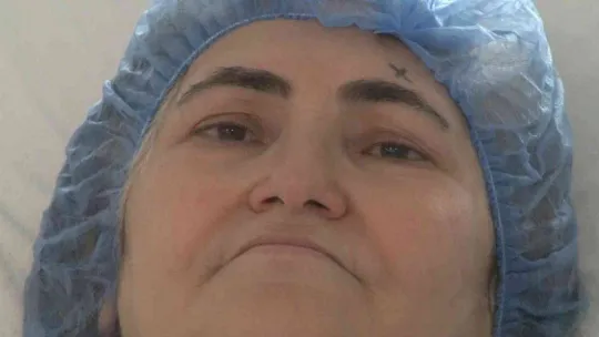 25 yıldır görme problemi yaşayan hasta Türk doktorun geliştirdiği tedavi ile sağlığına kavuşacak